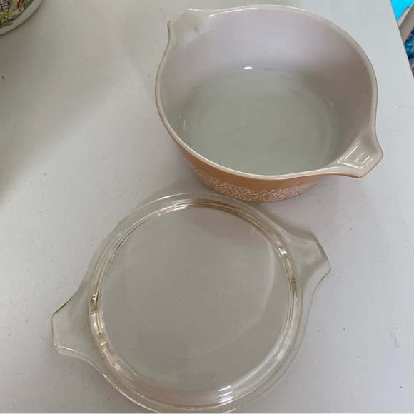 Pyrex Woodland Casserole Dish - Picture 5 of 6